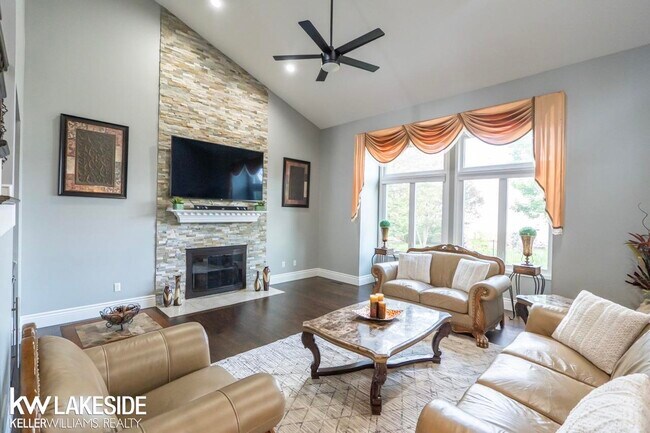 Building Photo - 47898 Lamplighter Trail