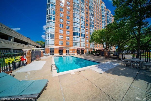 Building Photo - 250 E Harbortown Dr