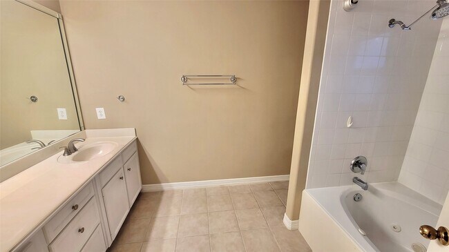 Building Photo - 3702 Mystic Cir