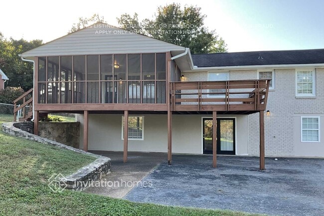 Building Photo - 640 Des Moines Dr