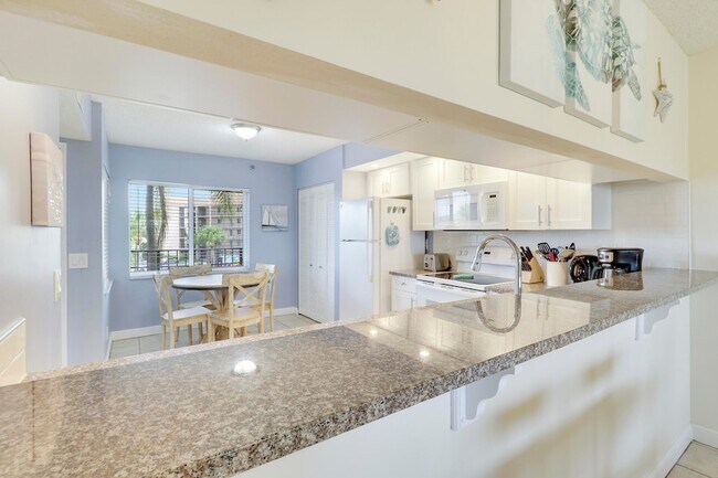 Building Photo - 275 Palm Ave