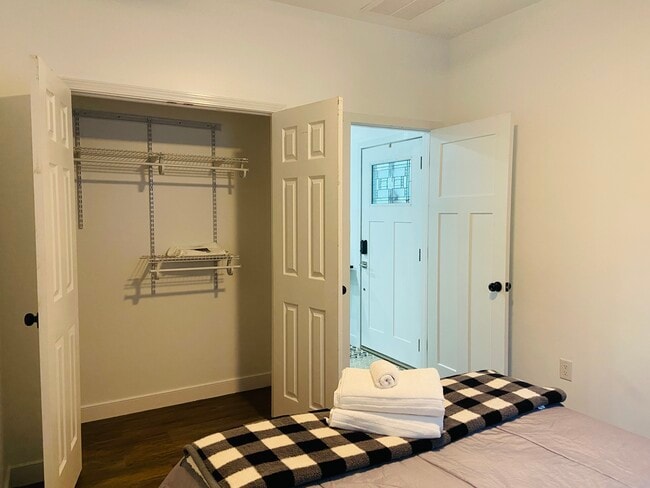 Bedroom 2 & Closet - 900 Adams Rd