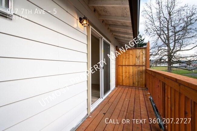 Building Photo - 947 7th Ave