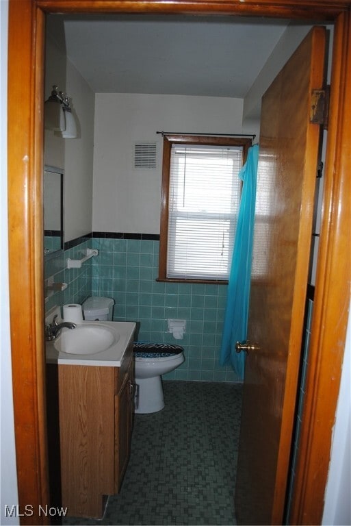 Building Photo - 24850 Zeman Ave