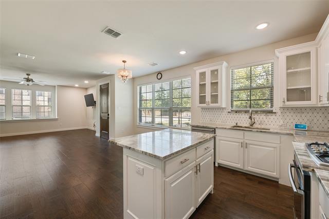 Building Photo - 1338 Casselberry Dr