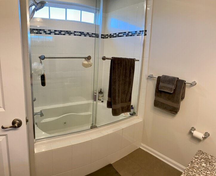 Master bathroom - 247 Madison Ln