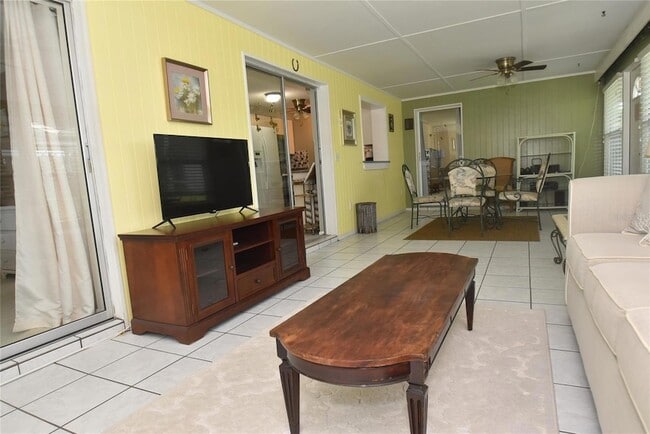 Building Photo - 1365 De Prie Rd