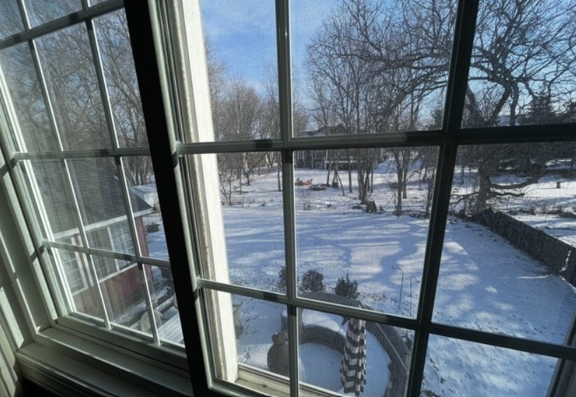 Building Photo - 3430 Urbandale Ln N