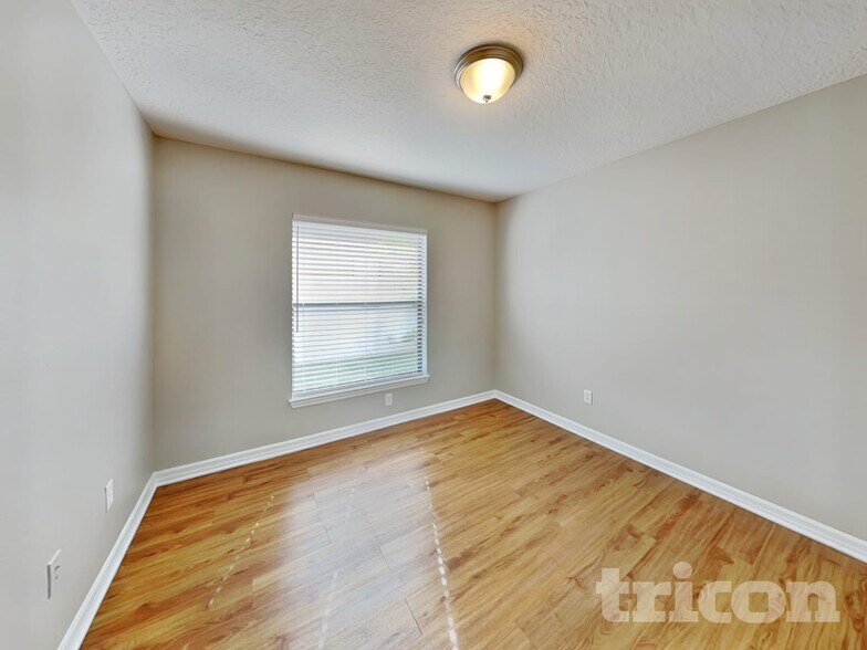 Building Photo - 449 Oak Landing Boulevard Mulberry FL