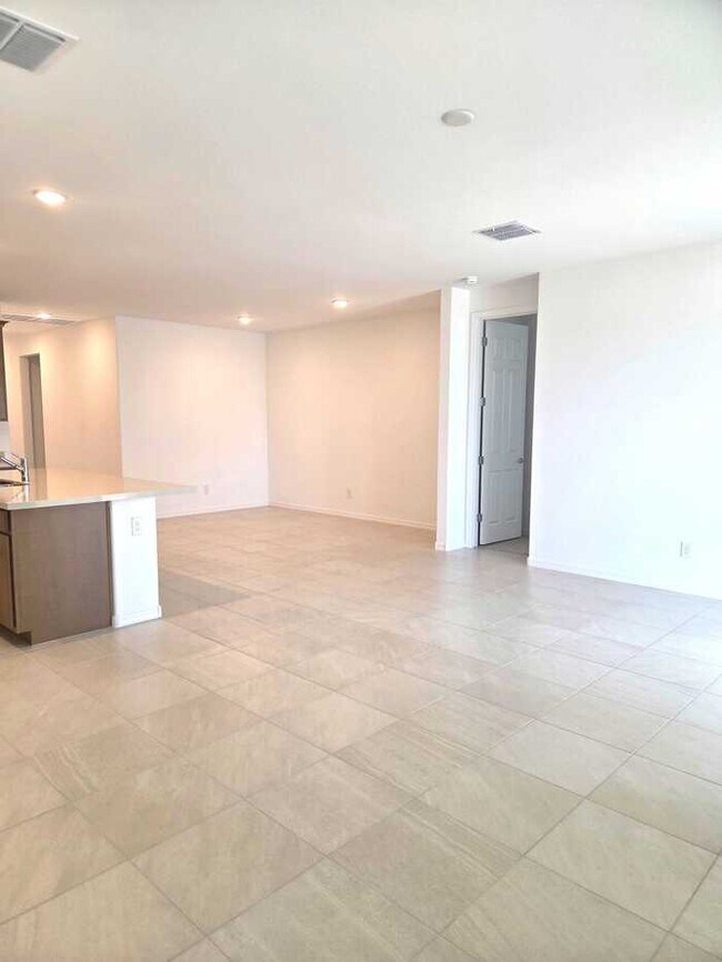 Building Photo - Brand new Home in Queen Creek