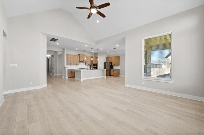 Building Photo - 475 Gamble Dr