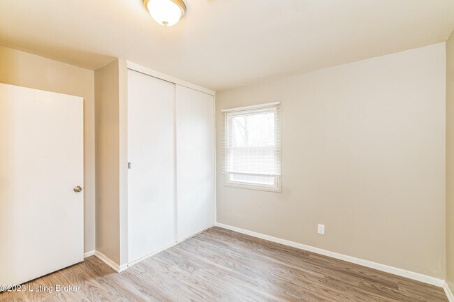 Building Photo - 9939 Appollo Ct