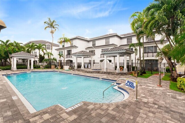 Building Photo - 781 SW 148th Ave