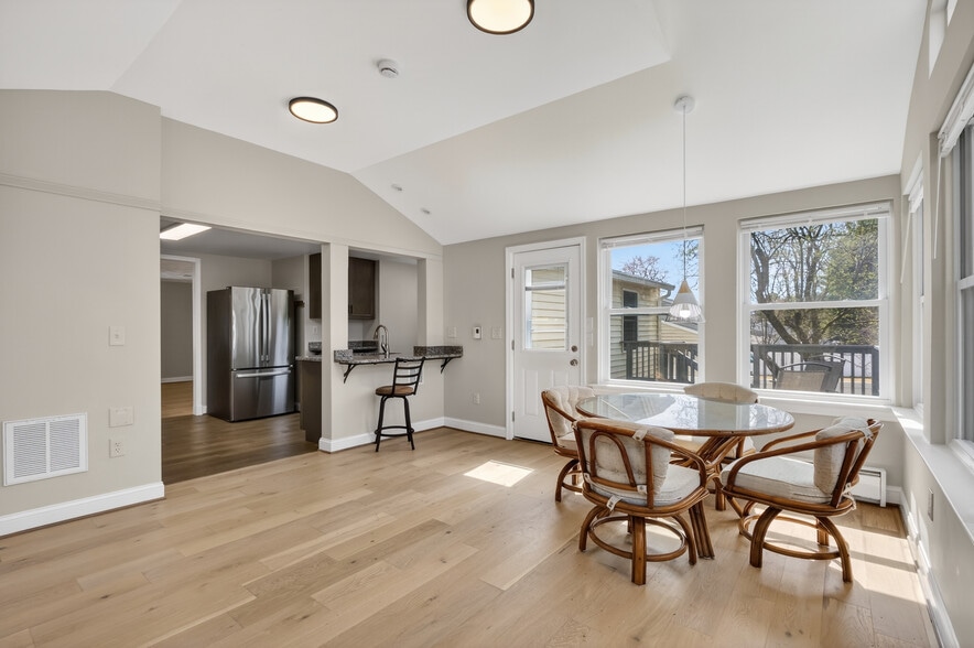 Building Photo - 19204 Saint Johnsbury Ln