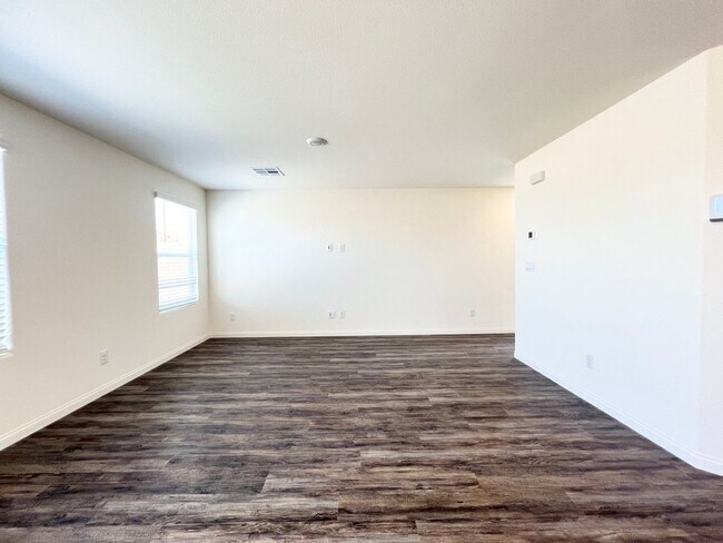 Building Photo - 5716 Serene Rock St