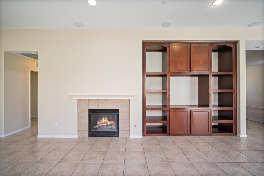 Building Photo - 26426 Mare Ln