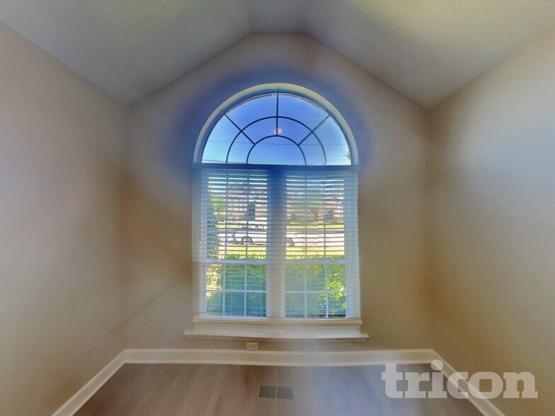 Building Photo - 6640 Sugar Valley Dr