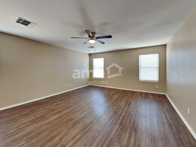 Building Photo - 8947 W Charleston Ave