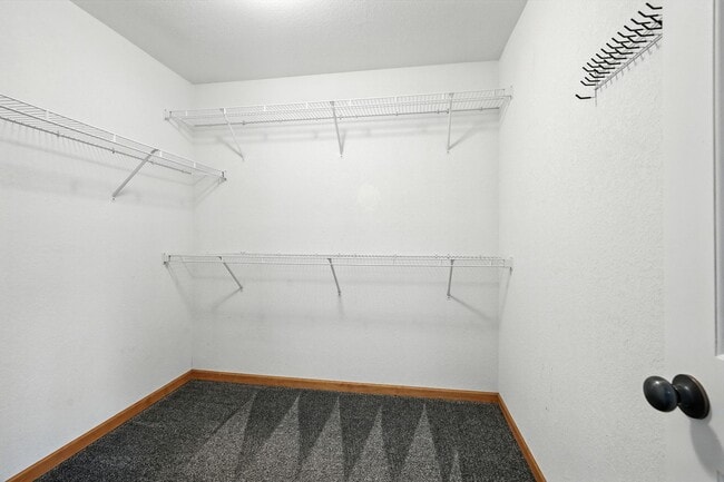 Building Photo - Beautiful Single Family Home, Sutter Woods...