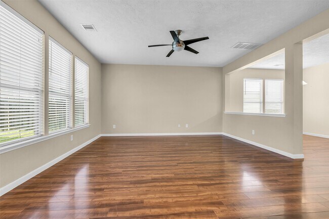 Building Photo - 6719 Path Way Ct