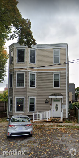 Building Photo - 3 br, 2 bath Triplex - 9 Gardner Ter 1