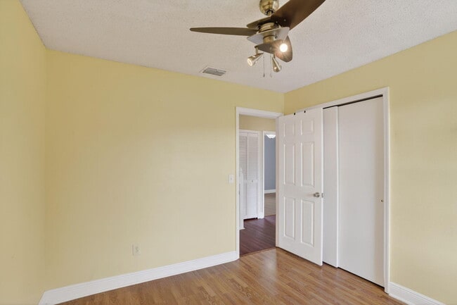 Building Photo - 14912 White Magnolia Ct