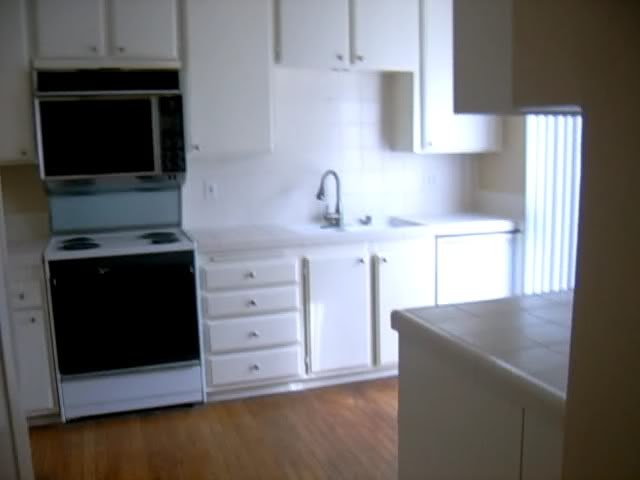 Light and Airy Kitchen - 3216 Caminito Eastbluff