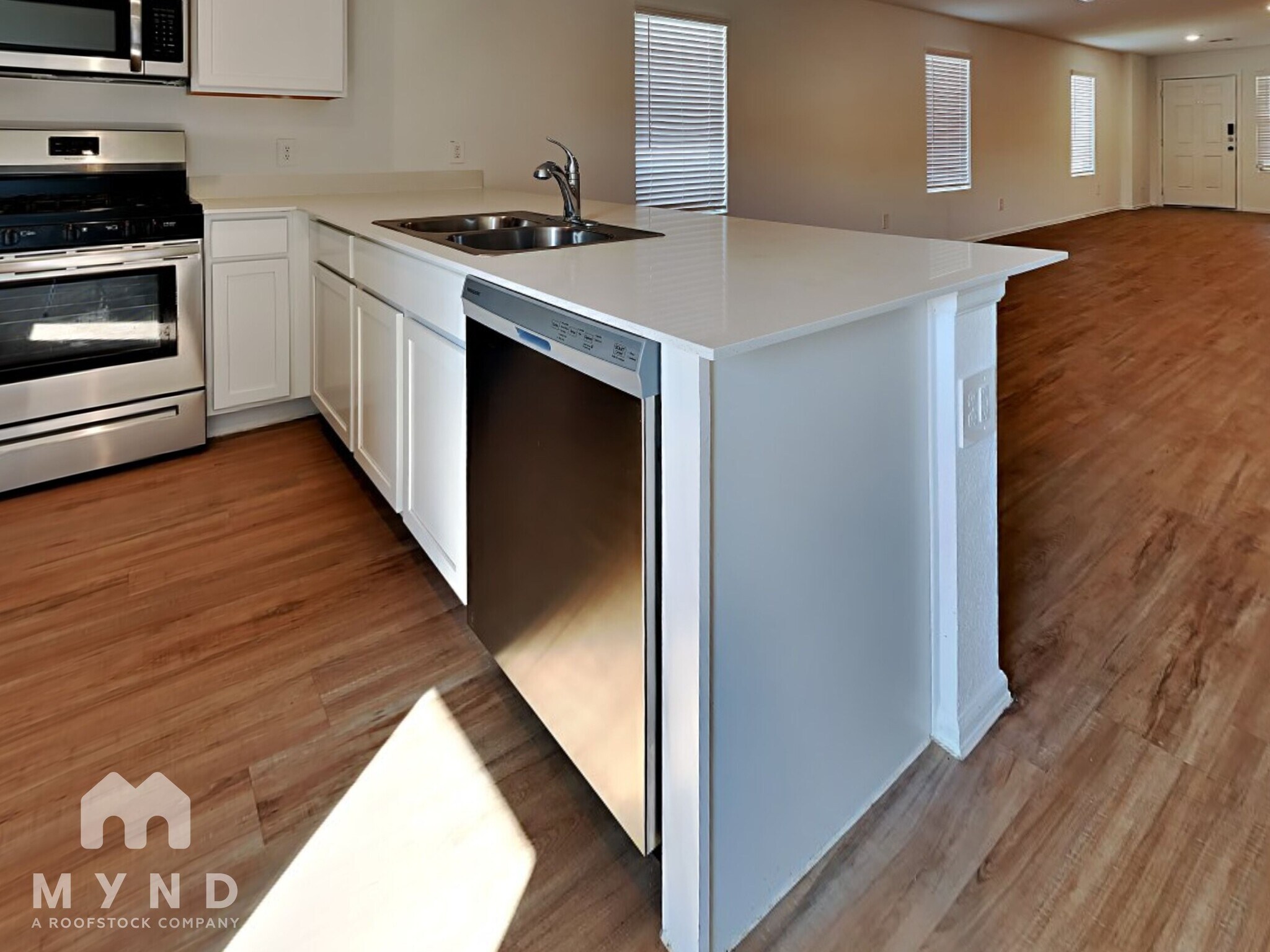 Building Photo - 2842 Via Augusta Dr