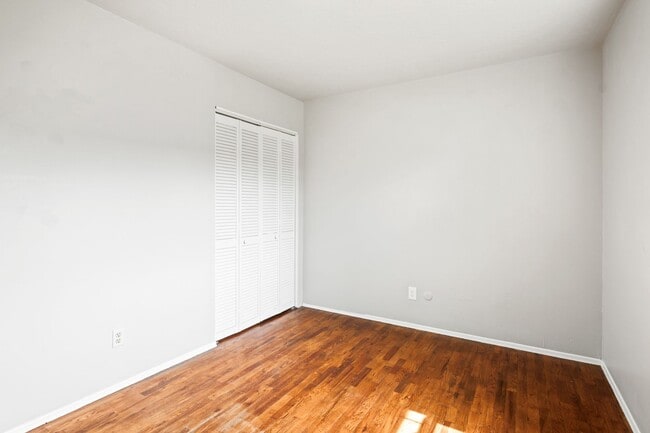 Building Photo - 9725 N Edison St