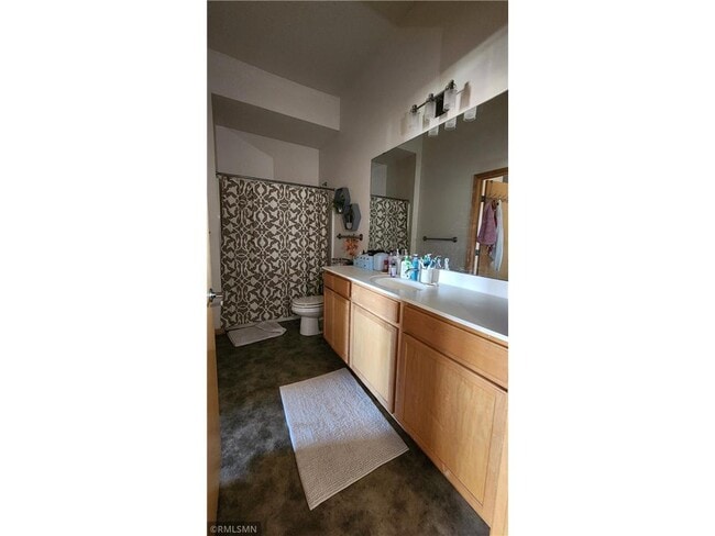 Building Photo - 2650 University Ave W