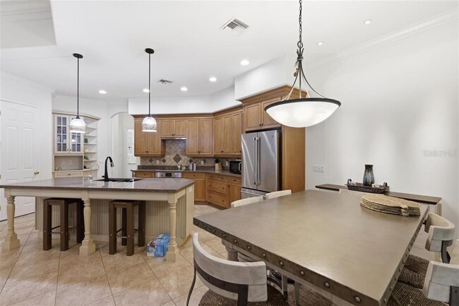 Building Photo - 6124 Foxfield Ct