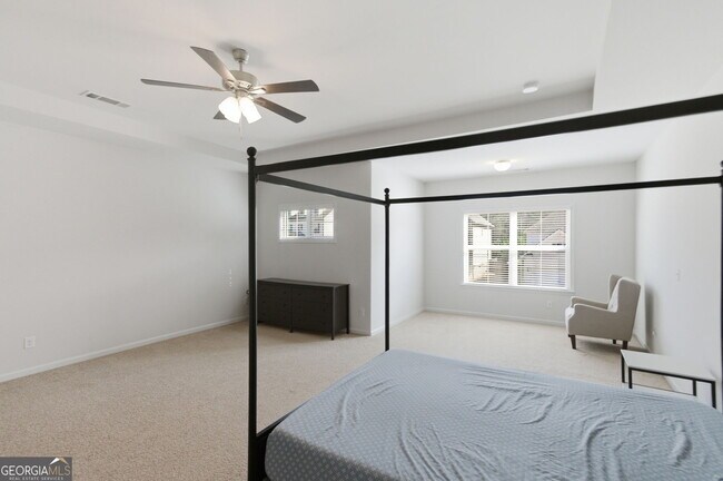 Building Photo - 1415 Dahlia Dr