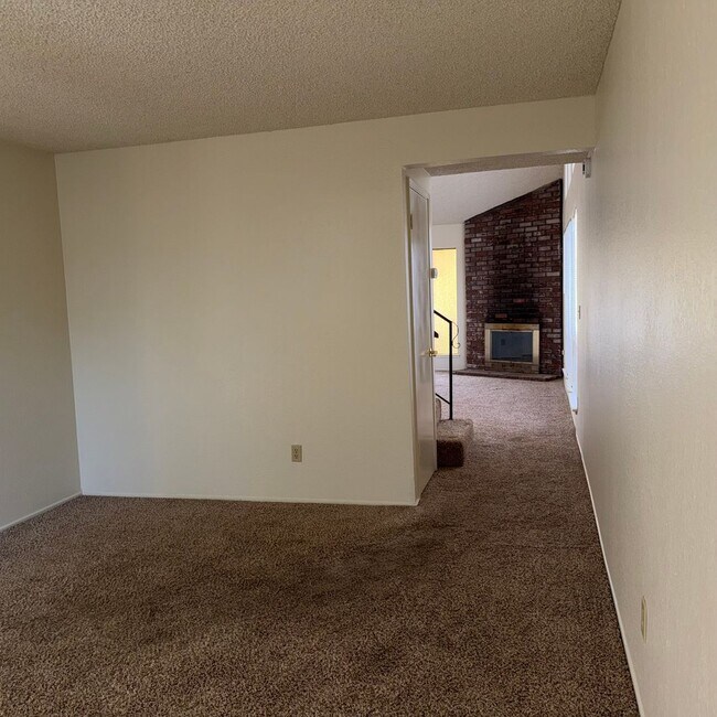 Building Photo - 7735 Las Lilas Ct