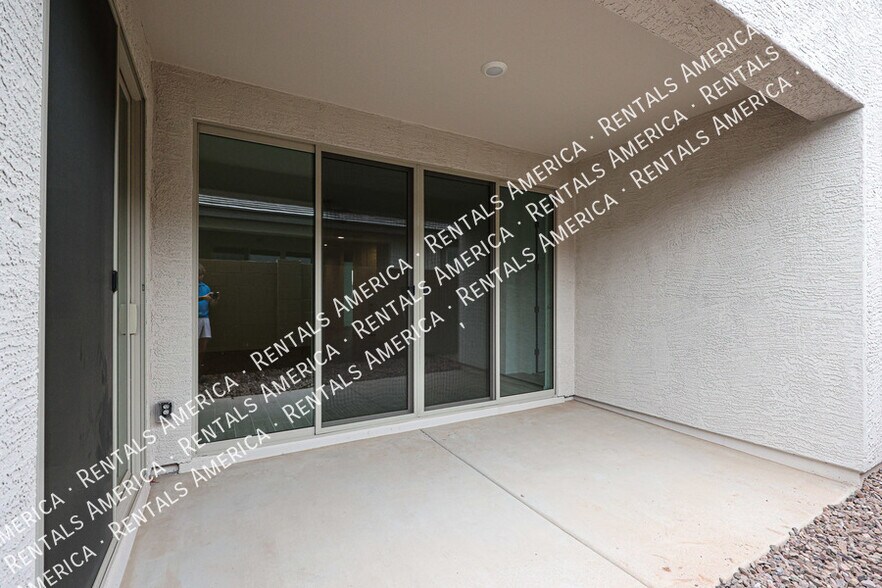 Building Photo - 9351 E Steno Ave