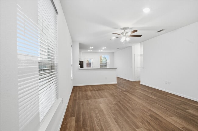 Building Photo - 16306 Fontana Ct