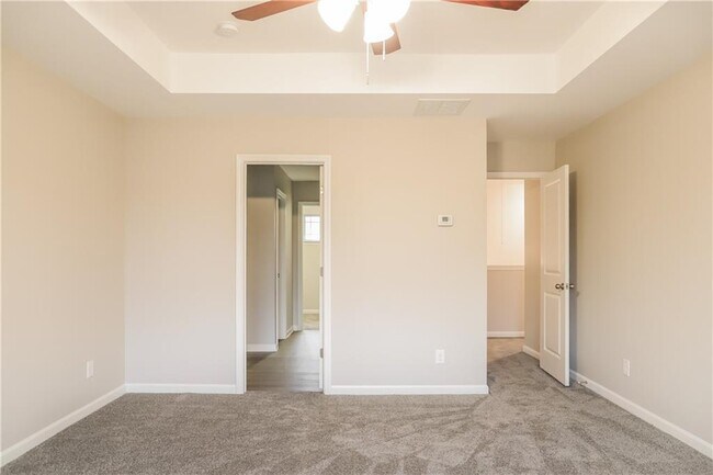 Building Photo - 7105 Creeksong Dr