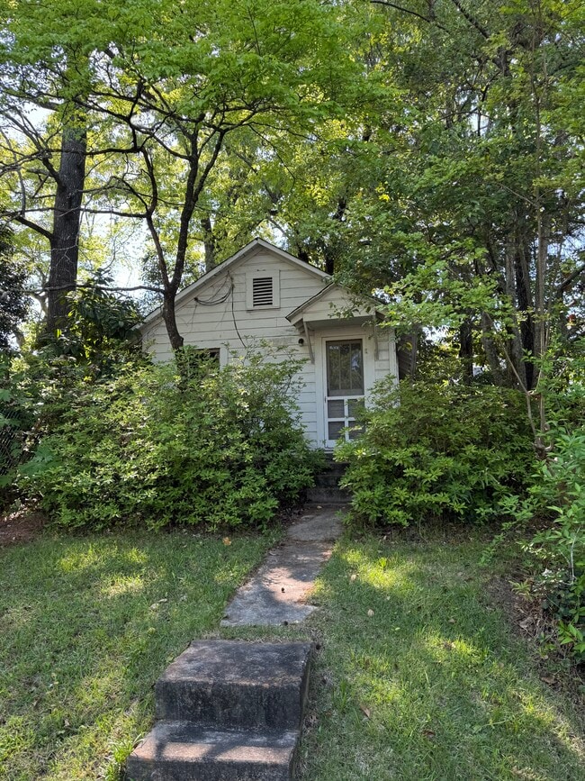 Building Photo - 244 Payne St