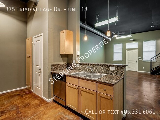 Building Photo - 375 Triad Village Dr