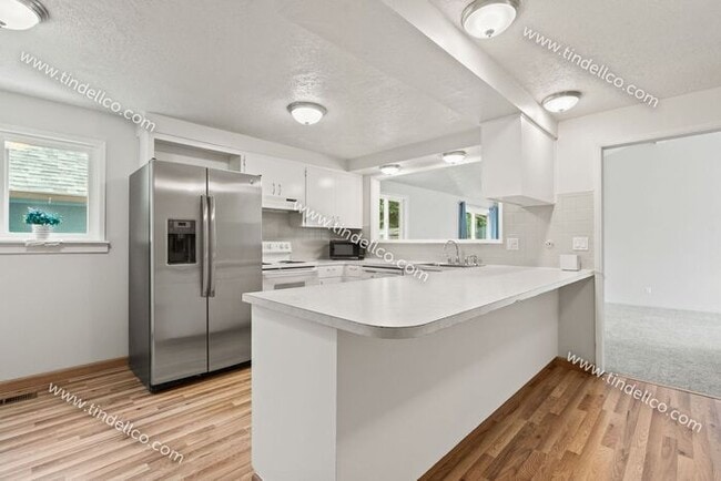 Building Photo - Gladstone Charmer | 3 Bedroom 2 Bathroom H...