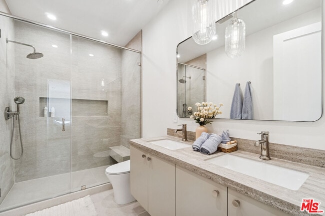 Building Photo - 265 Westlake Blvd