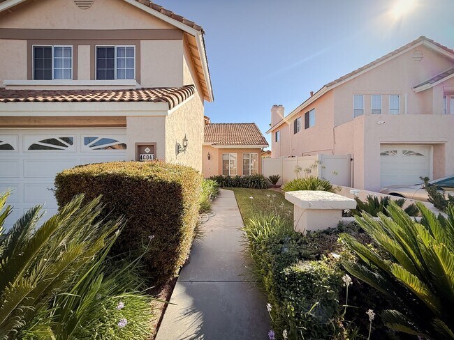 Building Photo - 40041 Zamura Ct