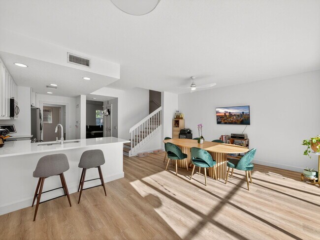 Building Photo - 2785 E Community Dr