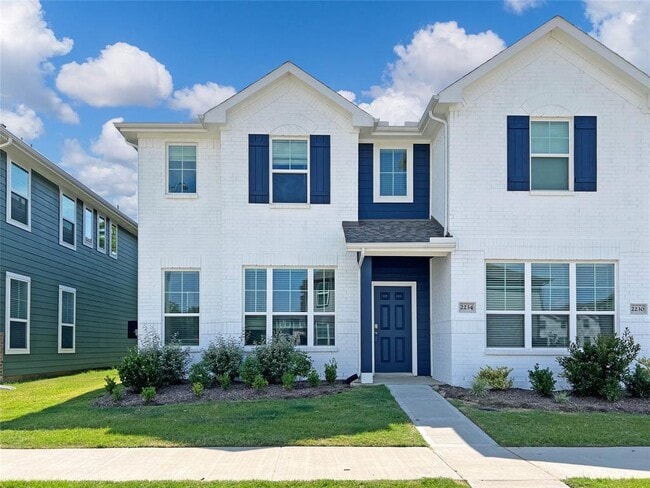 Building Photo - 2234 Memory Oaks Dr