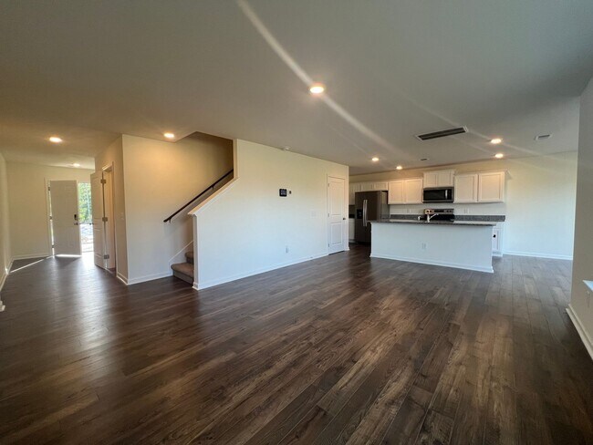 Building Photo - Brand-New 4BR Home for Rent in Kingsport – Be the First Tenant!