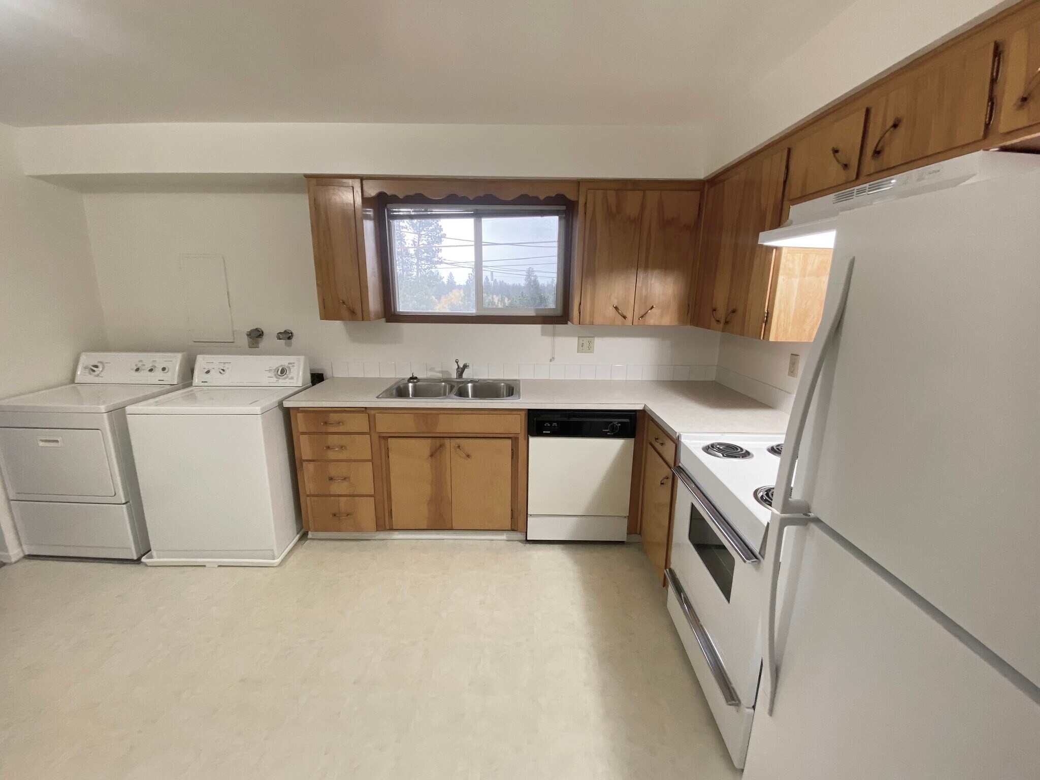 Building Photo - 1619 2nd St