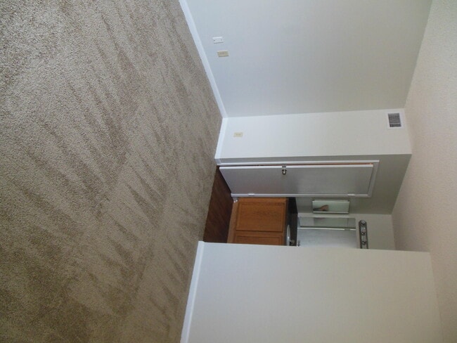 Building Photo - 708 Executive Center Dr