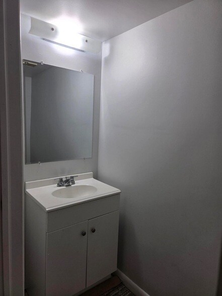 Building Photo - 6367 Riverwalk Ln