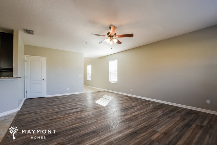 Building Photo - 226 White Dogwood Ln