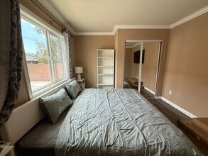 Building Photo - Charming 4-Bedroom, 2-Bath Fully Furnished...