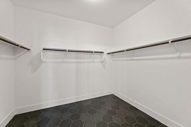 Building Photo - 322 Bonnet Blvd